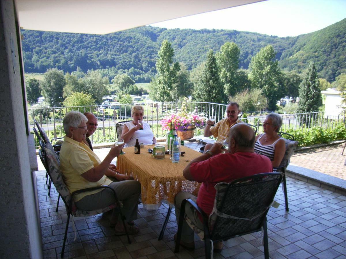 Готель Ferienweingut-Liebfried Nehren  Екстер'єр фото